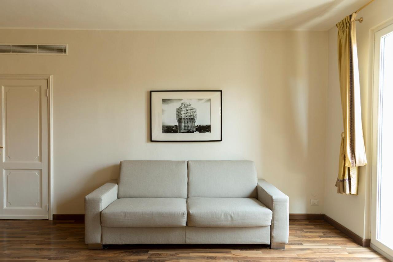 Montenapoleone - Sant Andrea Charme Penthouse — Photos 2
